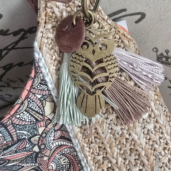 Sakroots Roma Owl Floral Shopper Tote NWT with Owl bag Charm - Picture 2 of 16